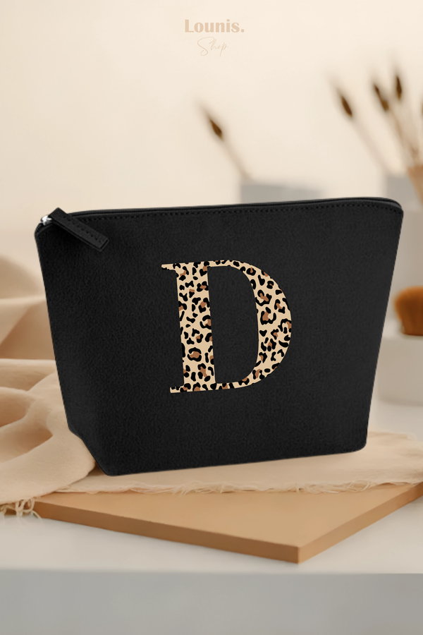 Kosmetiktasche mit "Leo" Initial
